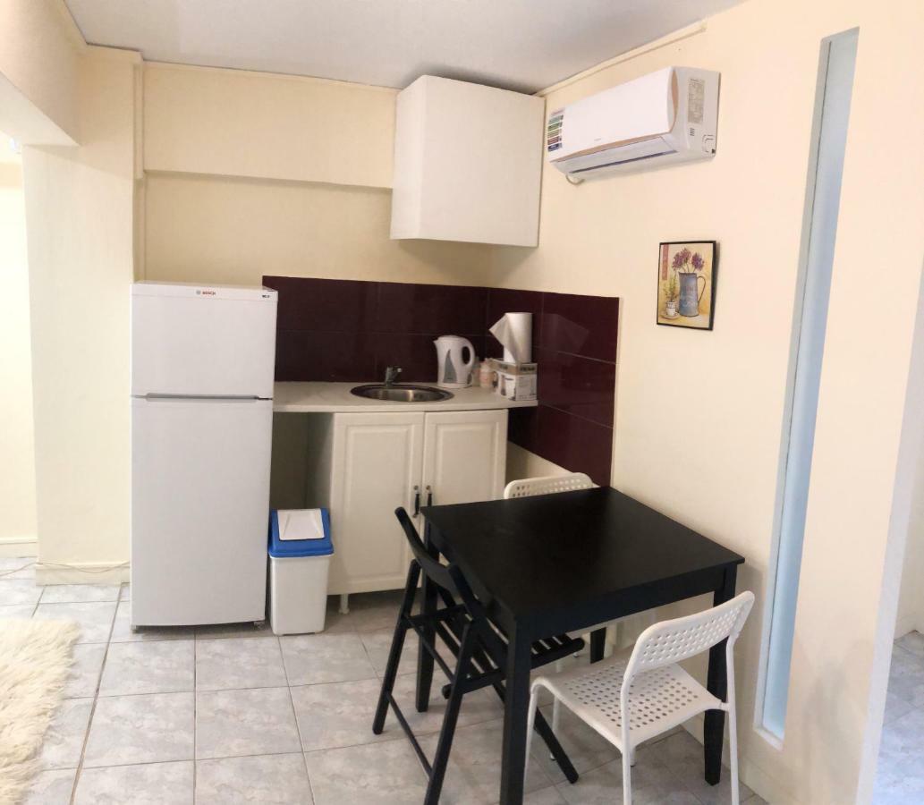 Sunmer Apartment 1Minute From Sea, 15 Min From The Airport Artemis City Center Bagian luar foto